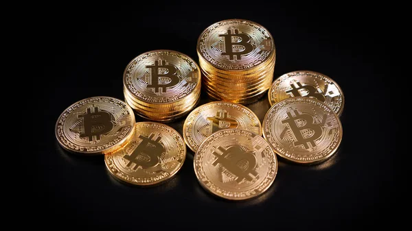Bitcoin Krypto Waluty Monety Ciemnym Tle Obrazek Stockowy