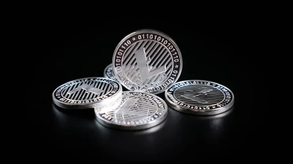Litecoin Crypto Měna Mince Tmavém Pozadí — Stock fotografie