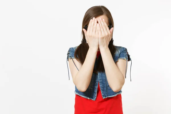 Portret Van Jonge Brunette Vrouw Bril Casual Kleding Kijken Naar — Stockfoto