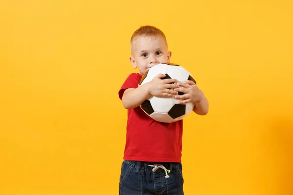 Piccolo Bambino Carino Bambino Anni Tifoso Calcio Shirt Rossa Tenuta — Foto Stock