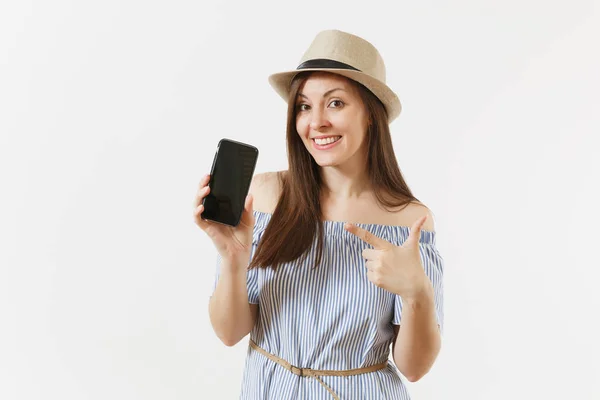 Молодая Женщина Одета Синее Платье Шляпа Показывает Камеру Мобильный Телефон — стоковое фото