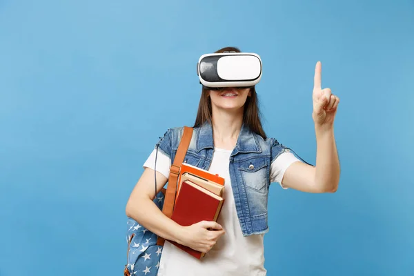 Mujer Joven Estudiante Auriculares Realidad Virtual Mantenga Libros Toque Algo —  Fotos de Stock