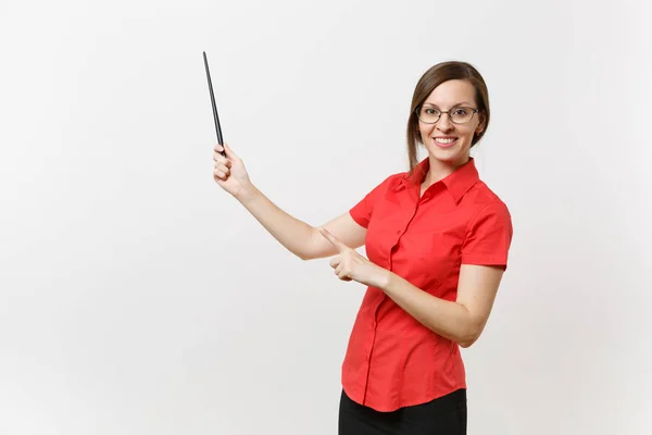 Retrato de joven profesora de negocios mujer en falda de camisa roja glas — Foto de Stock