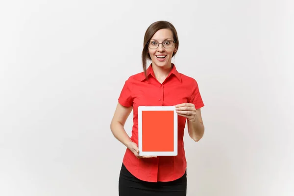 Retrato Mujer Maestra Negocios Camisa Roja Sostiene Computadora Tableta Con — Foto de Stock