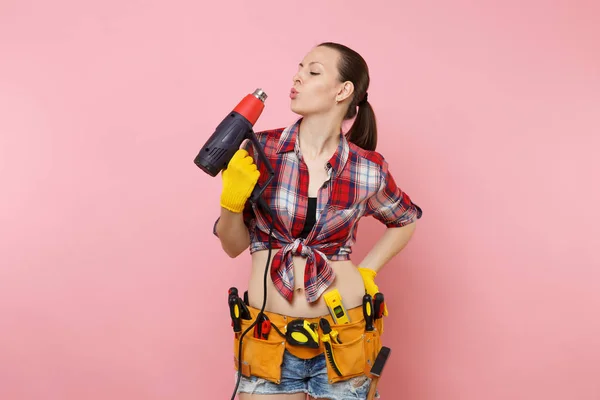 Young Beautiful Fun Handyman Woman Plaid Shirt Denim Shorts Kit — Stock Photo, Image