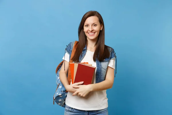 Retrato Jovem Alegre Bela Estudante Roupas Jeans Com Mochila Segurando — Fotografia de Stock