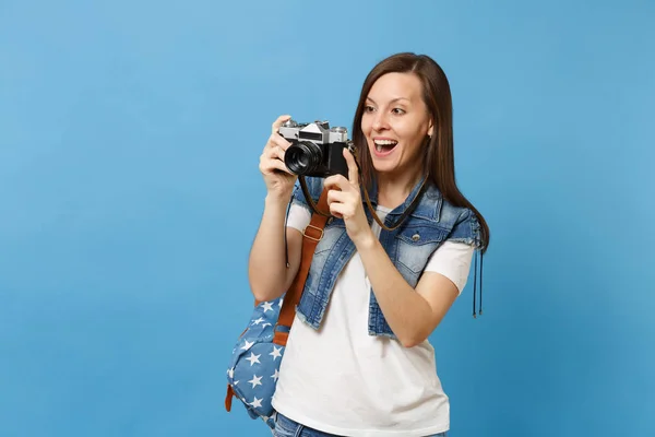 Retrato Joven Estudiante Emocionada Con Boca Abierta Con Mochila Tomar — Foto de Stock
