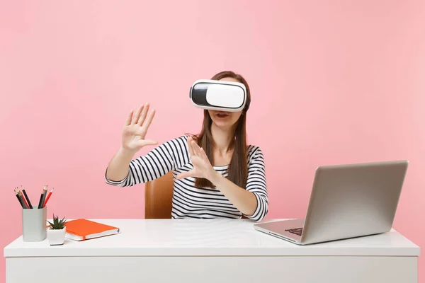 Girl Headset Virtual Reality Head Touch Something Push Button Pointing — Stock Photo, Image