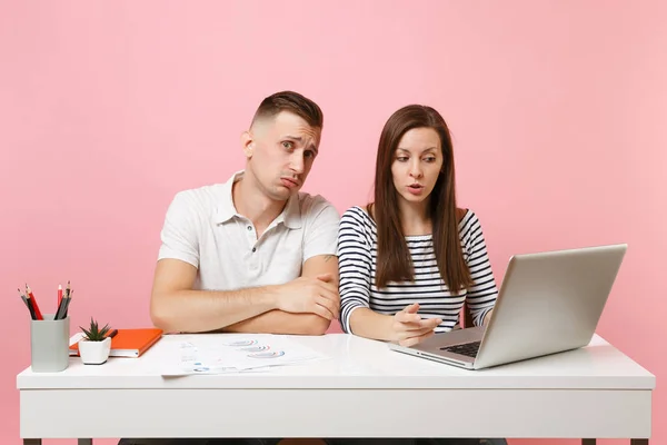 Two Young Tired Business Woman Man Colleagues Sit Work White — Stock Photo, Image