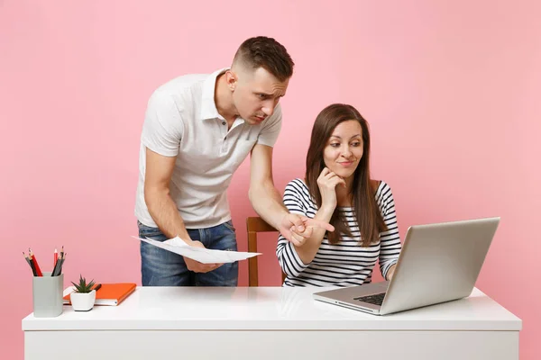 Two Young Angry Business Woman Man Colleagues Sit Work White — Stock Photo, Image