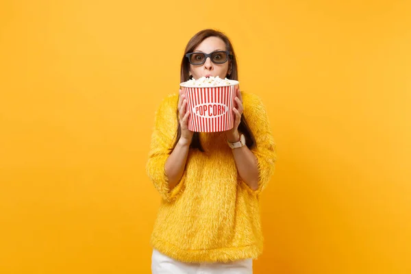 Retrato Niña Sorprendida Gafas Imax Viendo Películas Cubriendo Boca Con — Foto de Stock