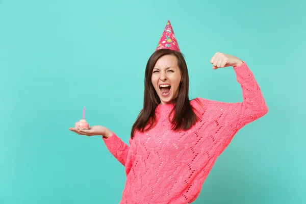 Crazy Young Woman Knitted Pink Sweater Birthday Hat Screaming Showing — Stock Photo, Image