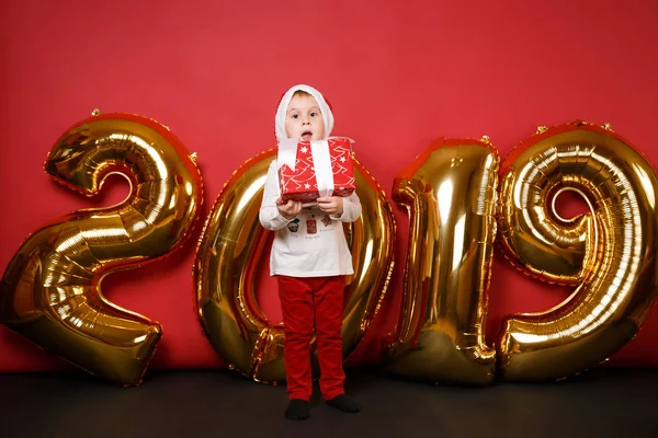 Tatil Partisi Kutlama Noel Şapkalı Neşeli Noel Baba Çocuk Izole — Stok fotoğraf