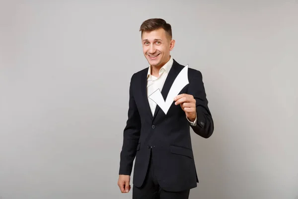 Portrait Jeune Homme Affaires Souriant Costume Noir Classique Chemise Blanche — Photo