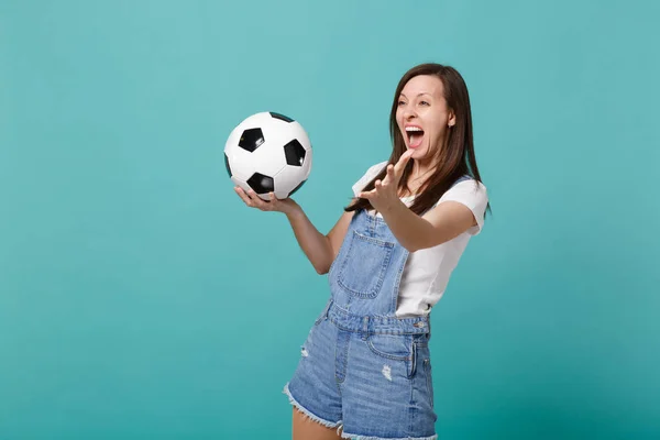 Feliz Chica Gritando Ventilador Fútbol Animar Equipo Favorito Apoyo Con —  Fotos de Stock