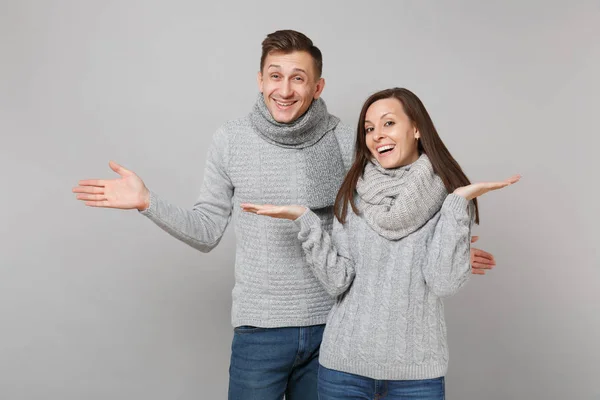 Young Cute Couple Girl Guy Gray Sweaters Scarves Together Isolated — Stock Photo, Image