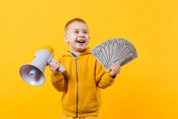 Menino Pequeno Feliz Roupas Amarelas Segurar Dinheiro Notas Dólar Megafone — Fotografia de Stock