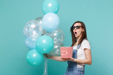 3D gözlük film filmi izlerken korkmuş kadın, p kova tutun