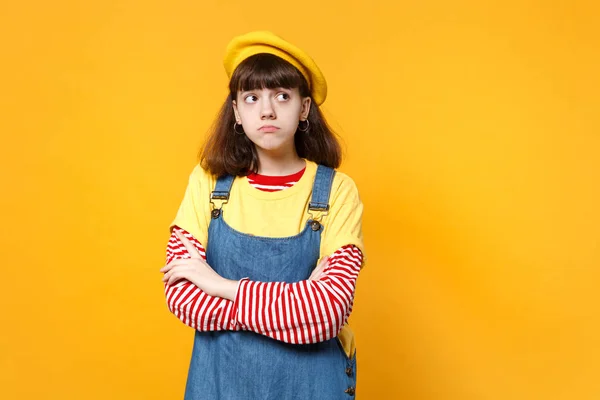 Portrait of pensive girl teenager in french beret, denim sundres — Stock Photo, Image