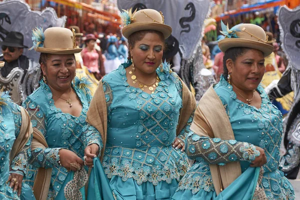 Oruro Bolívie Února 2017 Morenada Taneční Skupina Pestrobarevné Oblečení Pochodovat — Stock fotografie