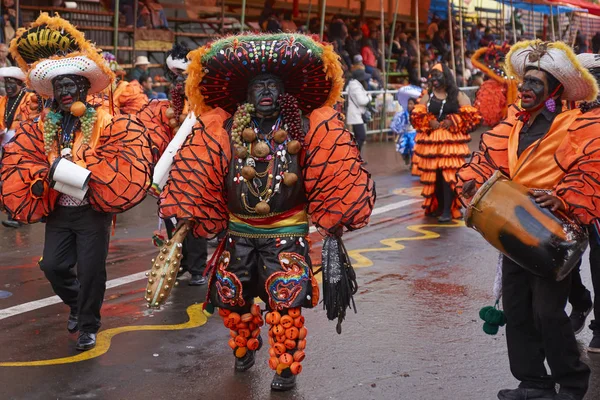 Oruro Bolivie Février 2017 Groupe Danse Costumes Colorés Défilé Travers — Photo