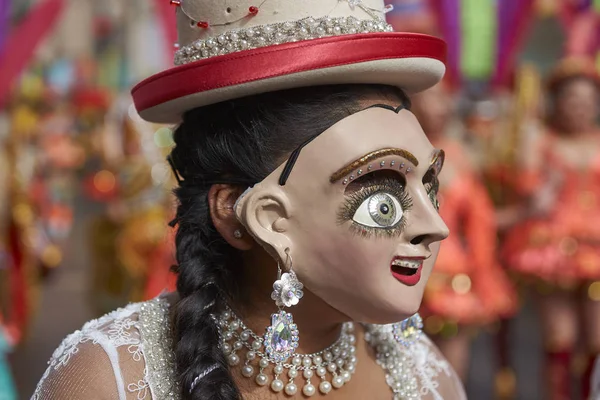 Oruro Bolívia Fevereiro 2017 Dançarinos Morenadas Trajes Ornamentados Desfilam Pela — Fotografia de Stock