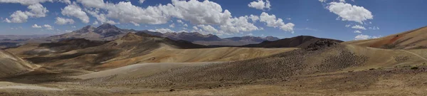 Colorido Paisaje Desértico Parque Nacional Lauca Altiplano Del Norte Chile —  Fotos de Stock