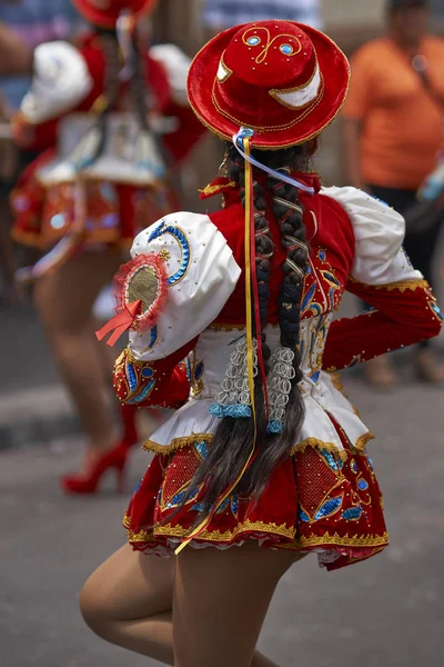 Arica Chile Stycznia 2016 Tancerka Caporales Ozdobny Czerwony Biały Kostium — Zdjęcie stockowe