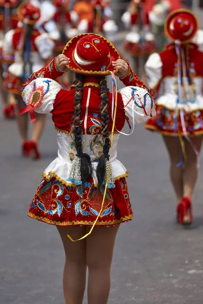 Arica Chile Januar 2016 Caporales Tänzerin Kunstvollen Rot Weißen Kostüm — Stockfoto