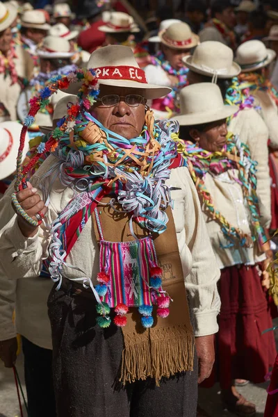 Oruro Bolivien 2017 Dansare Färgglada Kostymer Paraderar Genom Gruvstaden Oruro — Stockfoto