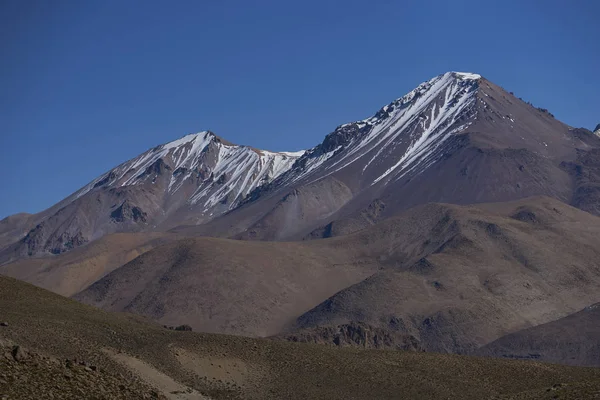 Sněhu Limitován Vrcholy Členité Krajině Altipláno Asi 4000 Metrů Nad — Stock fotografie