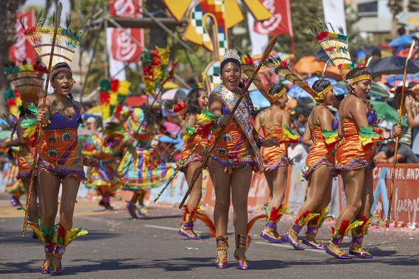 Arica Chile Stycznia 2016 Tobas Grupy Tanecznej Tradycyjne Stroje Andyjskiej — Zdjęcie stockowe