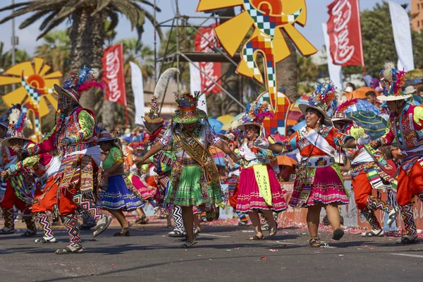 Arica Chili Januari 2016 Tinkus Dansen Groep Kleurrijke Kostuums Uitvoeren — Stockfoto