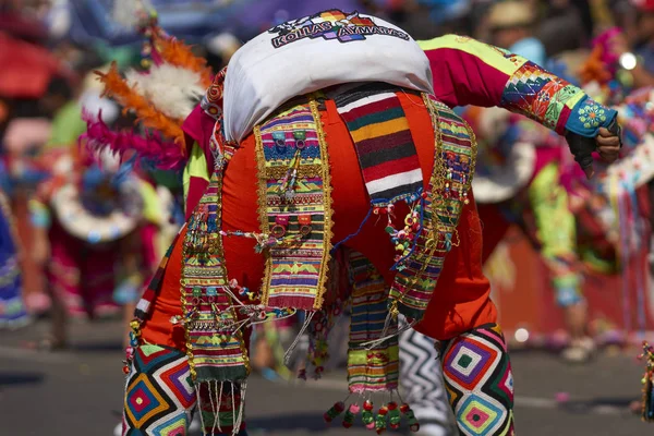 Arica Chile Stycznia 2016 Tinkus Taniec Grupy Kolorowe Kostiumy Wykonywania — Zdjęcie stockowe