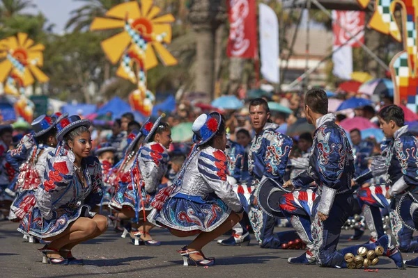 阿里卡 2016 Caporales 舞蹈团表演 在每年的狂欢节安迪 Con 拉阿里卡 智利中部电力公司 Del Sol — 图库照片