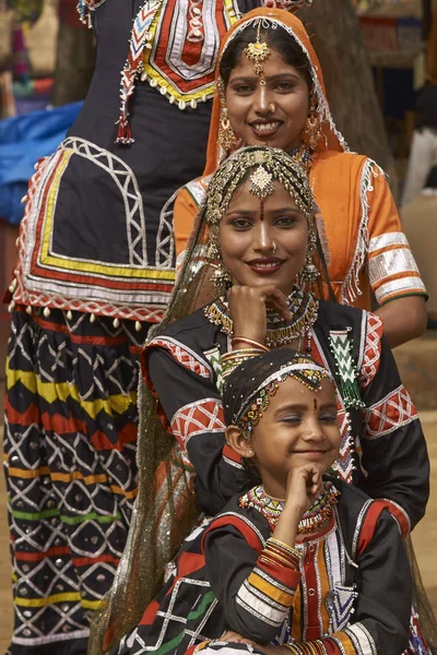 Sarujkund Haryana Inde Février 2009 Danseurs Kalbelia Costumes Ornés Parés — Photo