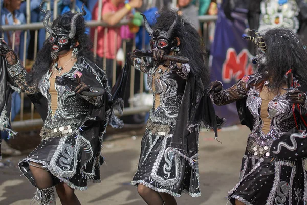 Oruro Bolivia February 2017 Diablada Tanečnice Ozdobných Kostýmech Během Každoročního — Stock fotografie