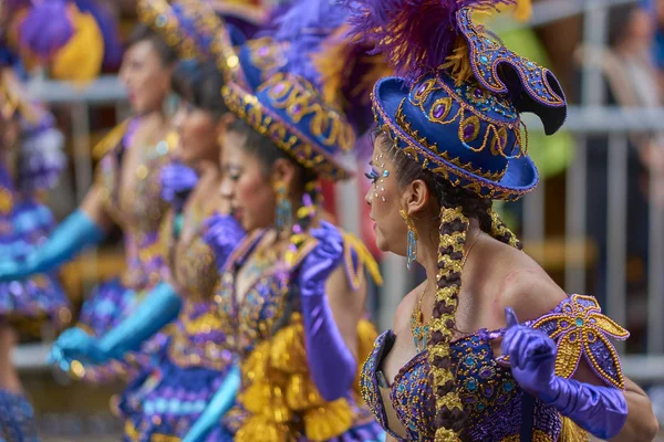 Oruro Bolivia Februari 2017 Morenada Dansare Utsmyckade Dräkter Parad Genom — Stockfoto