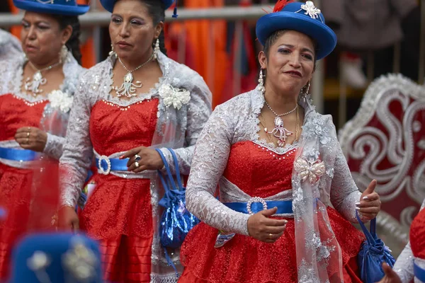 Oruro Bolivien Februar 2017 Morenada Tänzer Kunstvollen Kostümen Marschieren Während — Stockfoto