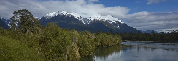 Rio Yelcho Der Aysen Region Süden Chiles Große Menge Süßwasser — Stockfoto