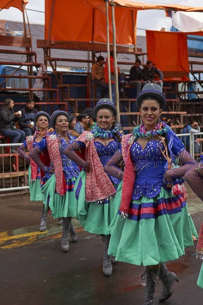 Oruro Bolívie Února 2017 Tanečníci Morenada Zdobených Kostýmech Které Procházejí — Stock fotografie