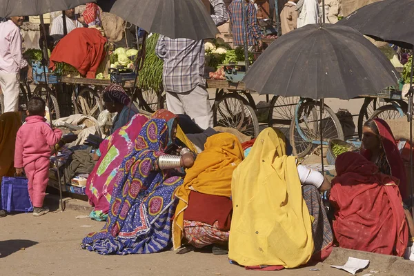 Nagaur Rajasthan India Febbraio 2008 Mercato Affollato Fuori Dalla Porta — Foto Stock