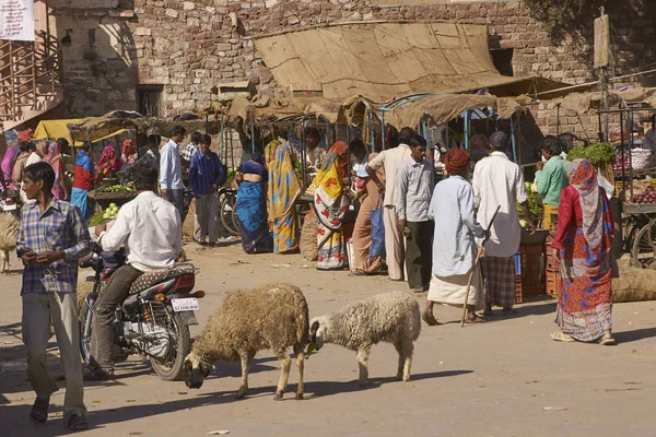 Nagaur Rajasthan India Februari 2008 Drukke Markt Buiten Belangrijkste Toegangspoort — Stockfoto