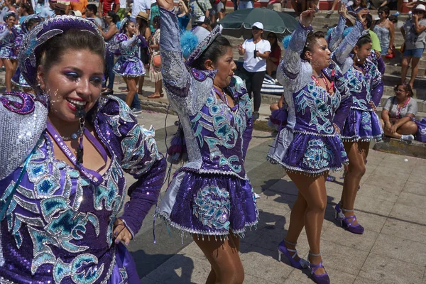 Arica Chile Febrero 2017 Mujeres Integrantes Grupo Danza Caporal Trajes —  Fotos de Stock