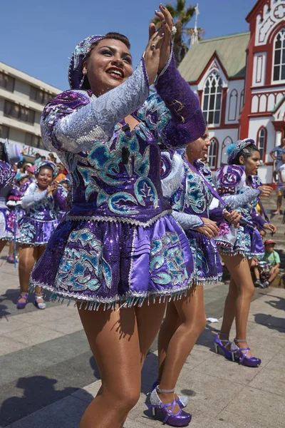 Arica Chile Febrero 2017 Mujeres Integrantes Grupo Danza Caporal Trajes — Foto de Stock