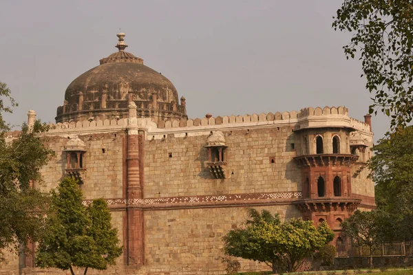 デリー インド 2009年1月7日 デリーのプラナ Purana Qila の歴史的要塞内にある歴史的モスク Qal Kuhna 16世紀 — ストック写真