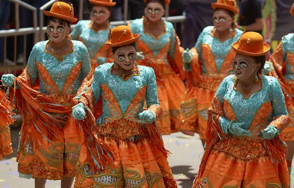Oruro Bolivien Februar 2017 Diablada Tänzer Kunstvollen Kostümen Ziehen Während — Stockfoto