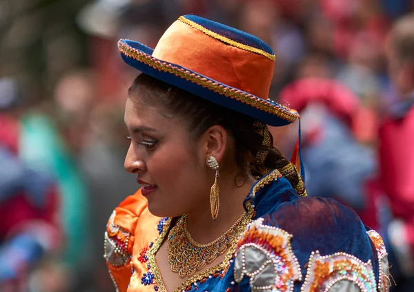 Oruro Bolívia Fevereiro 2017 Caporales Dançarinos Trajes Ornamentados Apresentam Enquanto — Fotografia de Stock