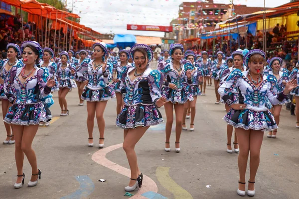Oruro Bolivia February 2017 Caporales Tanečníci Ozdobných Kostýmech Vystupují Při — Stock fotografie