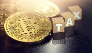 Vergi harflerle küçük ahşap bloklar yanındaki masaya döşeme Bitcoin. Bitcoin ve vergi kavramı. 3D render